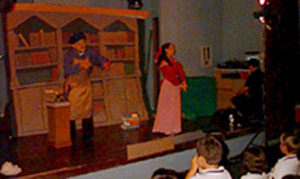 Peas de teatro comemoram o Dia do Livro Infantil